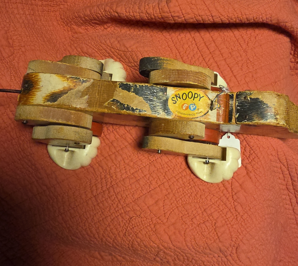Vintage Snoopy Wooden Pull Toy in Yellow and Natural Wood